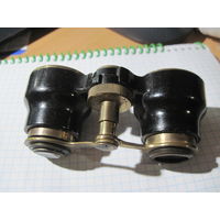 Бинокль театральный.