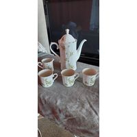 Кофейник с молочником и 3 чашками (ретро)