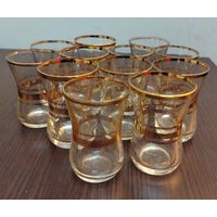 Набор винтажных рюмок с позолотой 12 штук в идеальном состоянии ( хранение )