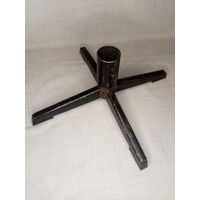 Тренога подставка для елки #2