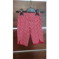 Капри красные в цветочек на 1 год. Длина 35 см, ПОталии тянется 21-26 см. Хорошее состояние.