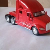 Модель Тягач Kenworth 1700 1/68