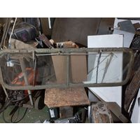 ГАЗ-69 лобовое с дворниками