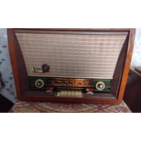 Радиола Сакта.