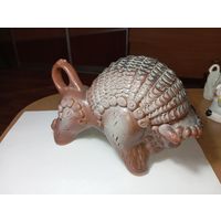 Керамическая глазурованная статуэтка зубра  с клеймом , характерная для советского периода (1970-е годы